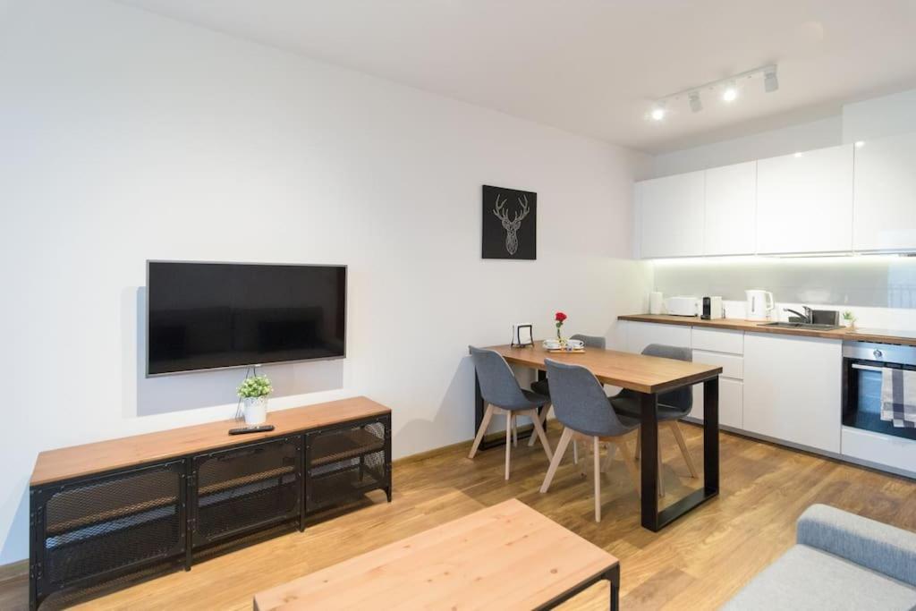 Zablocie Cozy Escape Apartment Krakow Luaran gambar