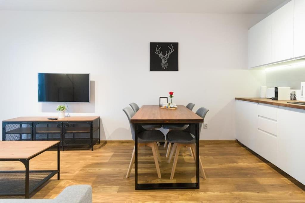 Zablocie Cozy Escape Apartment Krakow Luaran gambar